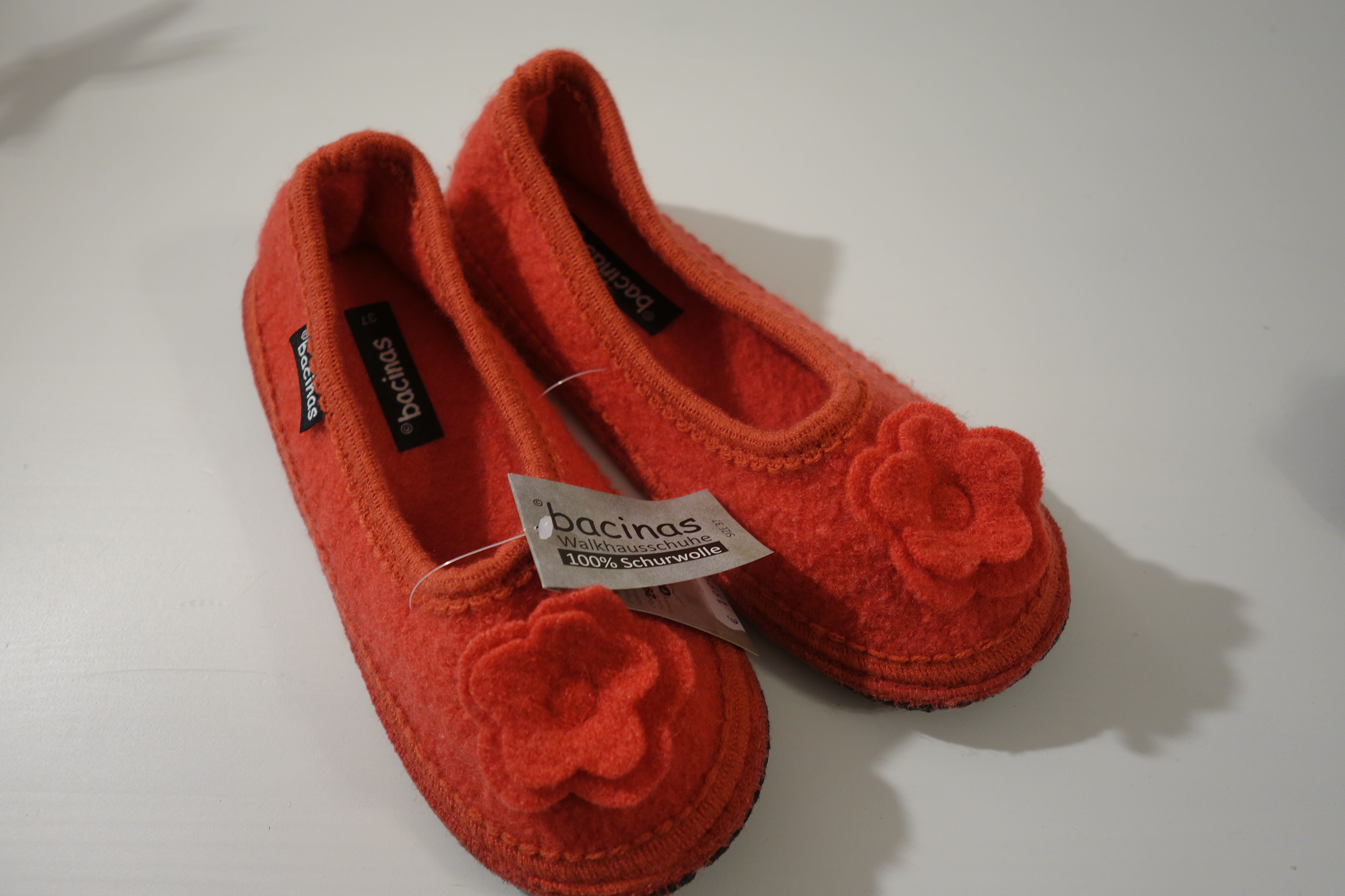 bacinas Hausschuhe - Hausballerina aus gewalkter Schafwolle koralle 37 - 41