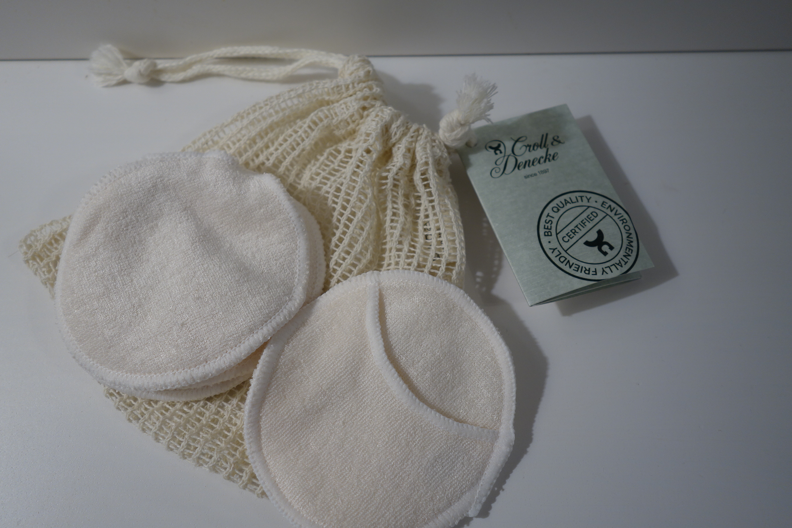 Gesichtsreinigungspads im Waschbeutel 4 Stck.