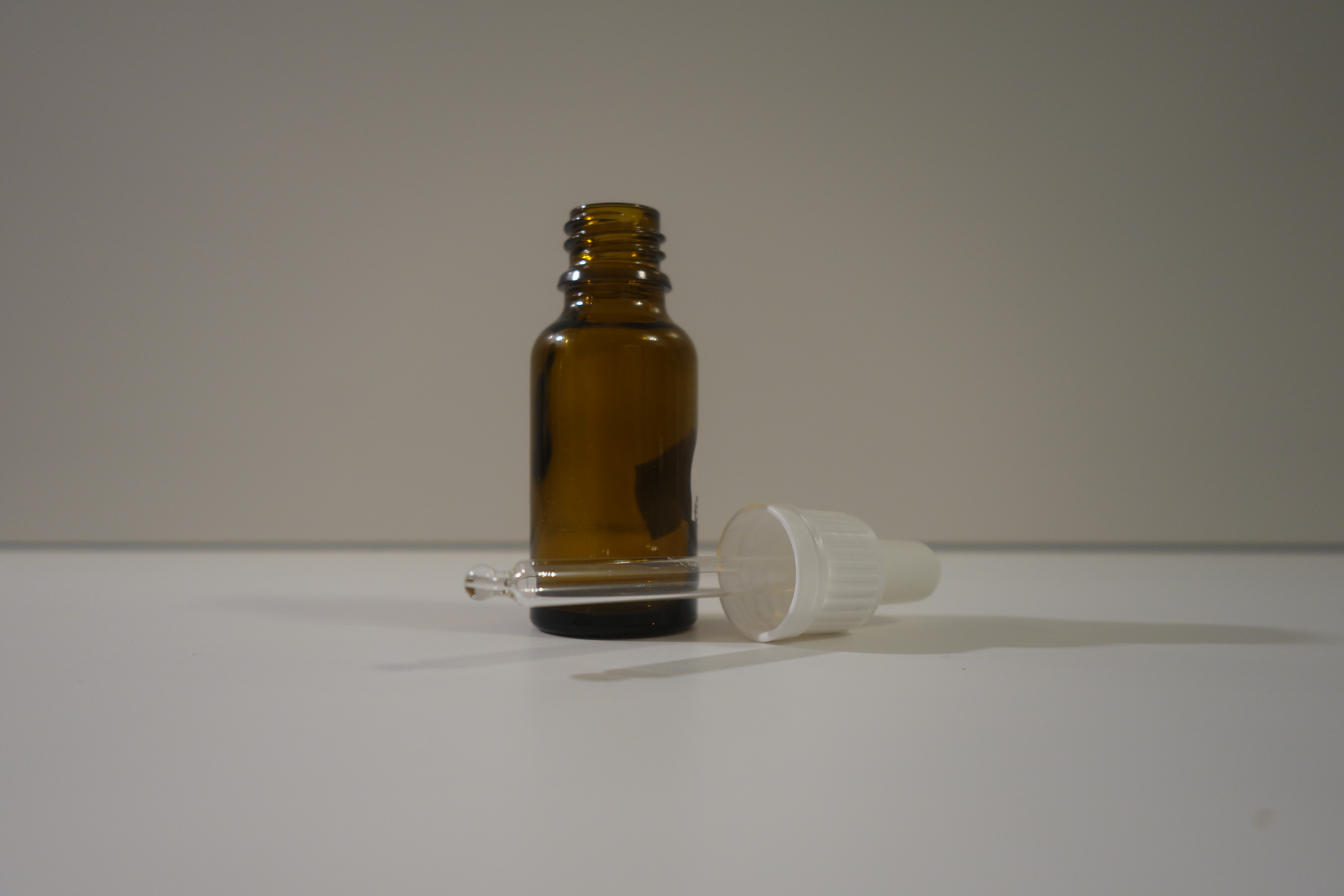 Braunglasflasche mit Pipettenverschluß 20ml