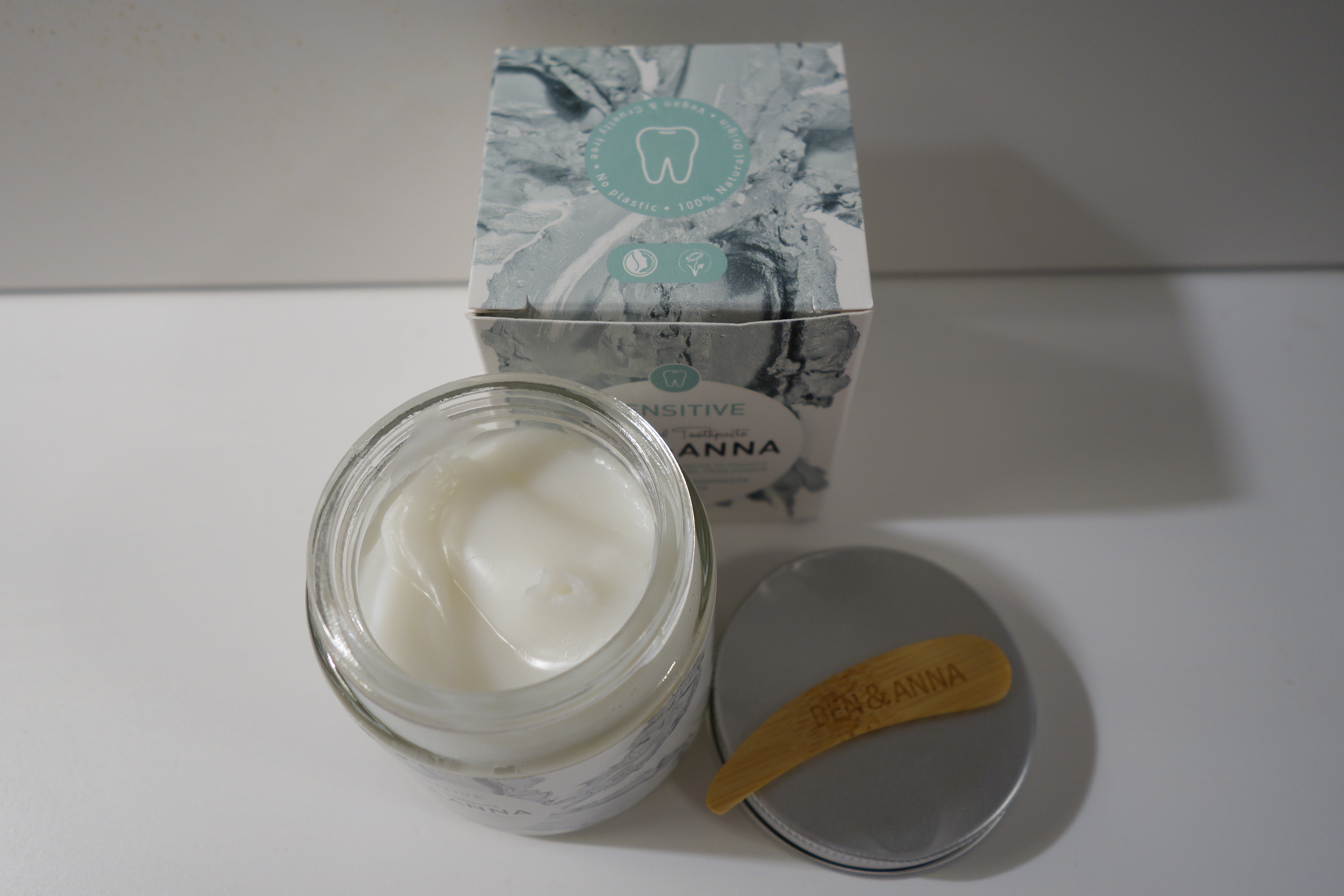 Zahnpasta im Glas Sensitiv mit Sanddorn Kamille & Aloe Vera