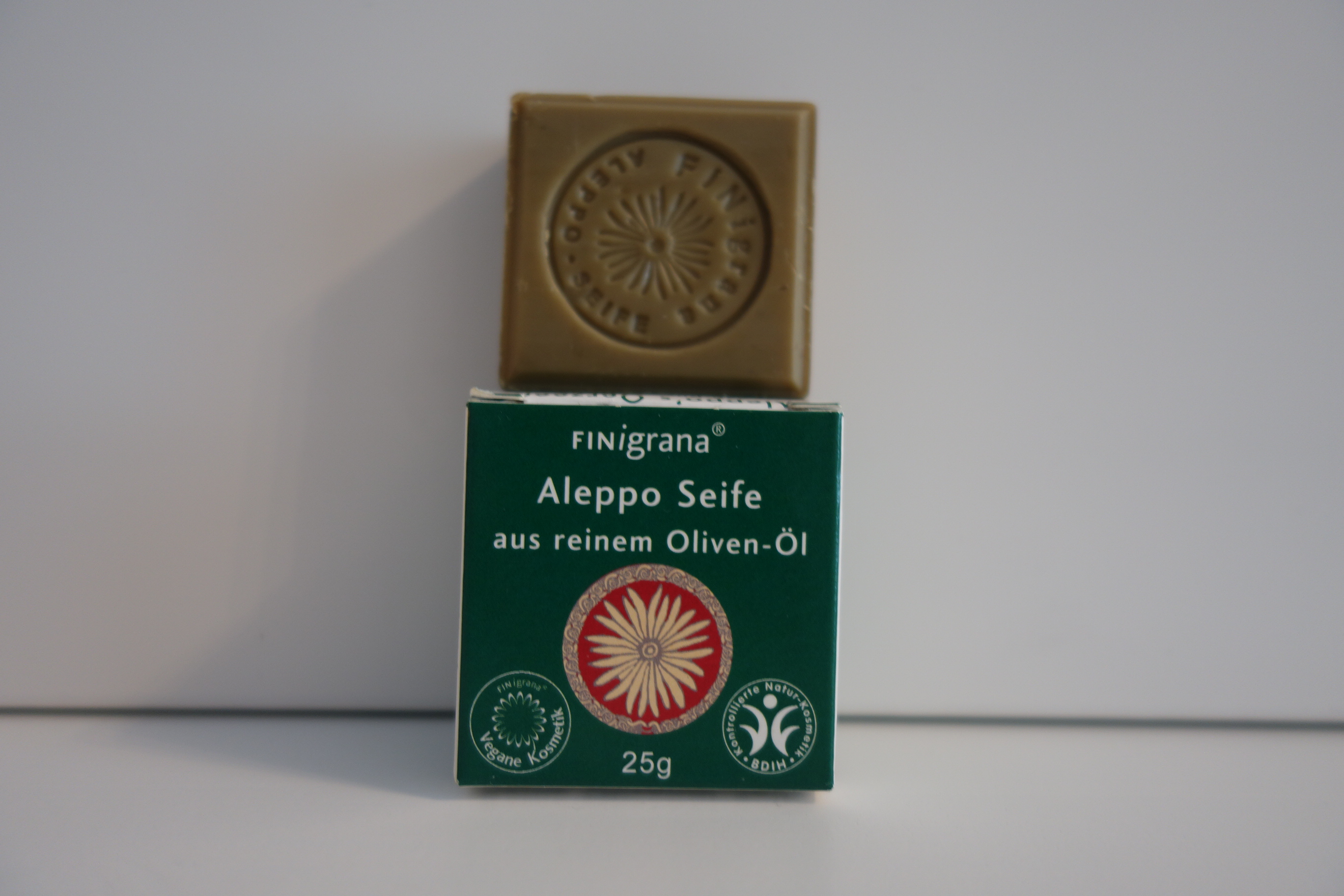 Aleppo-Seifen quatratisch in Box 25g