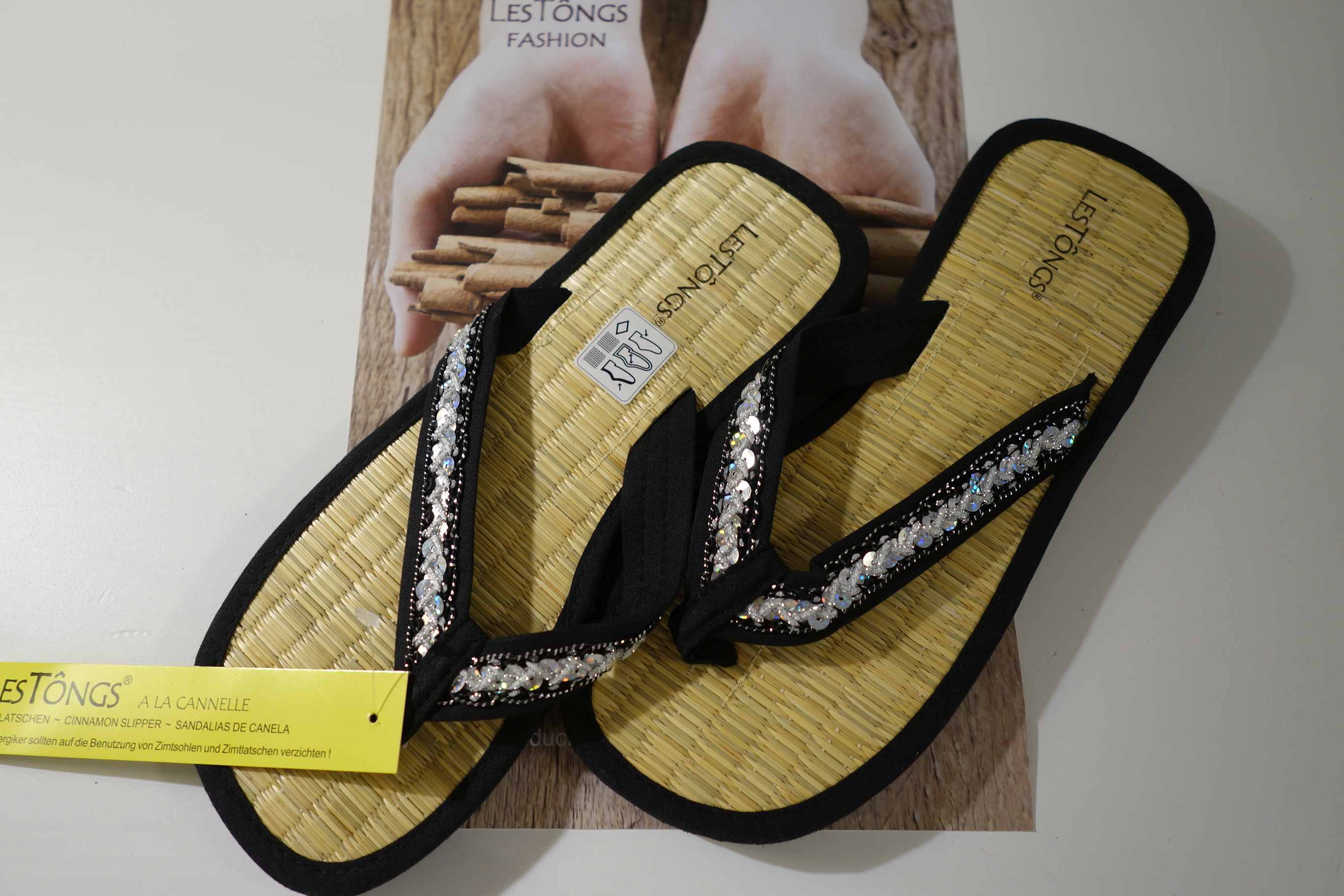 Zimtlatschen Schwarz Silberfaden mit Pailetten  Les TÓNGS