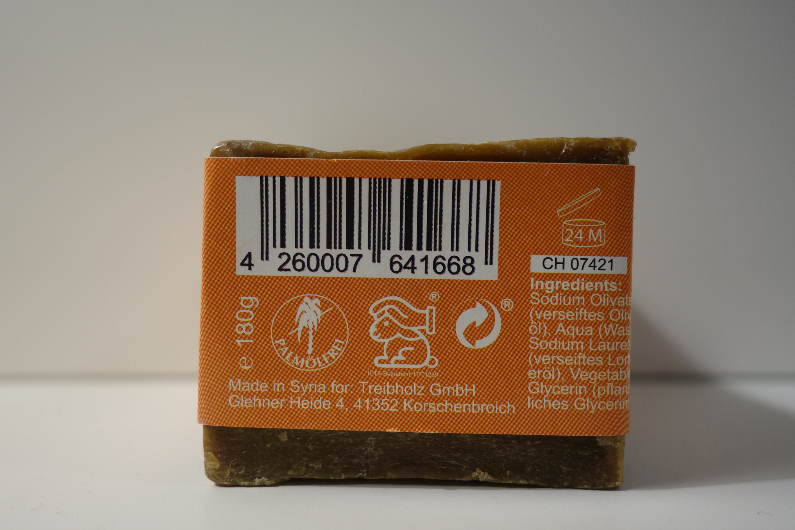 FINingrana Aleppo Seife aus Oliven- und 4% Lorbeeröl.