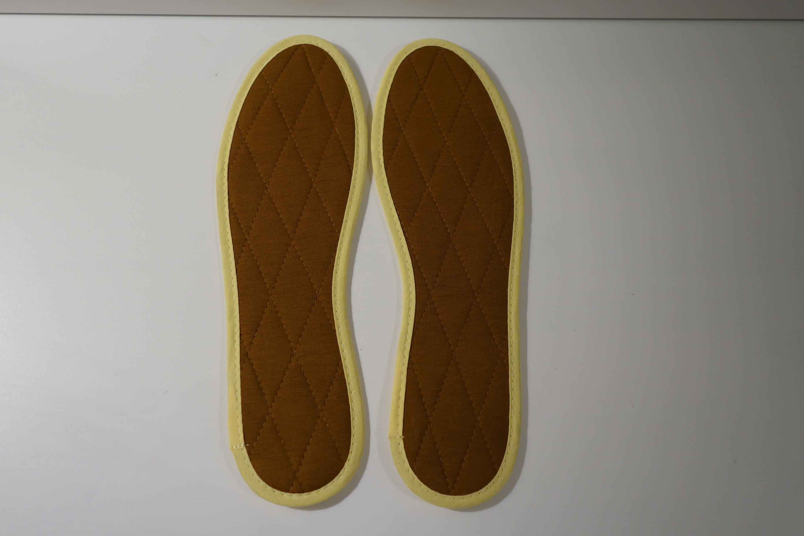 Zimt Einlegesohlen braun gesteppt LesTòngs