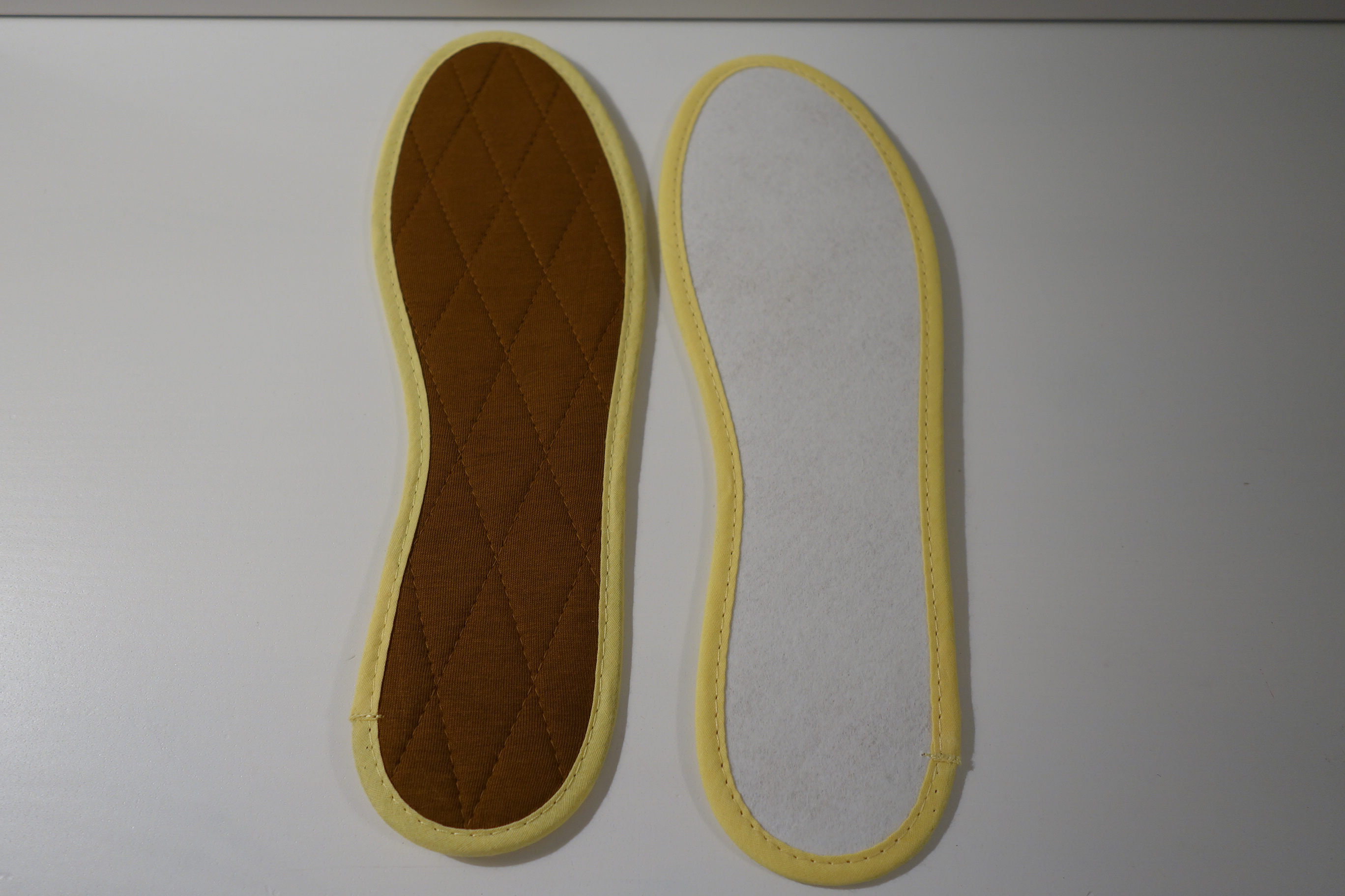 Zimt Einlegesohlen braun gesteppt LesTòngs